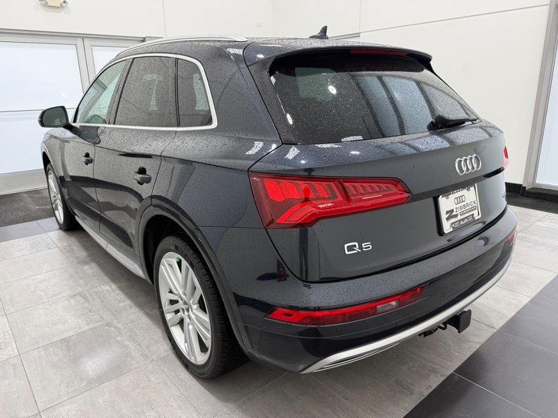 Audi Q5 Vehicle Image 4