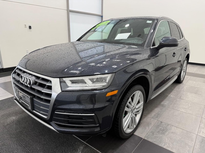 Audi Q5 Vehicle Image 6