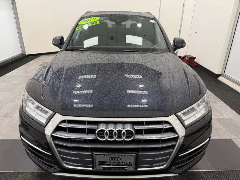 Audi Q5 Vehicle Image 7