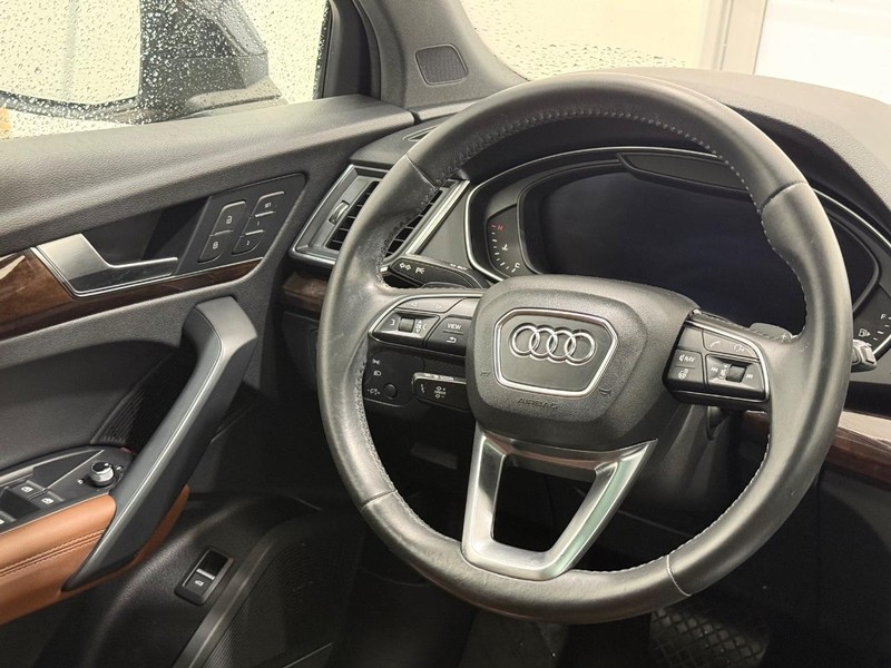 Audi Q5 Vehicle Image 12