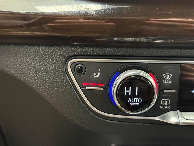 Audi Q5 Vehicle Image 20
