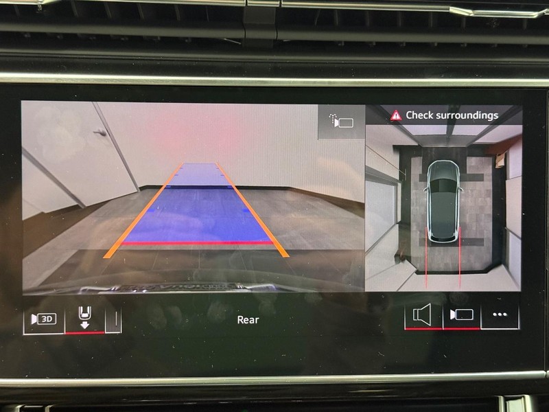 Audi Q7 Vehicle Image 13