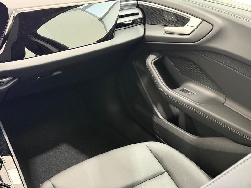 Audi A5 Vehicle Image 9