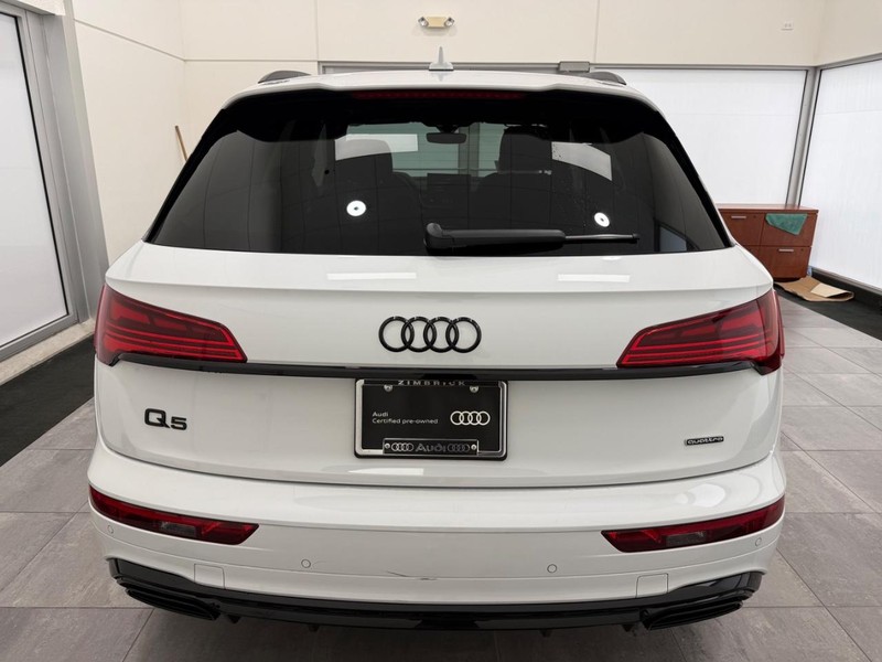Audi Q5 Vehicle Image 3