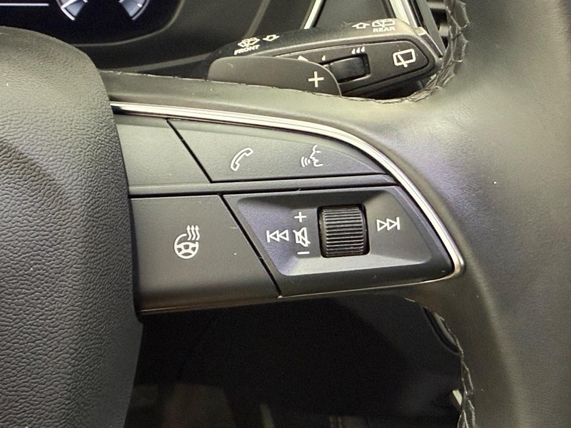 Audi Q5 Vehicle Image 16