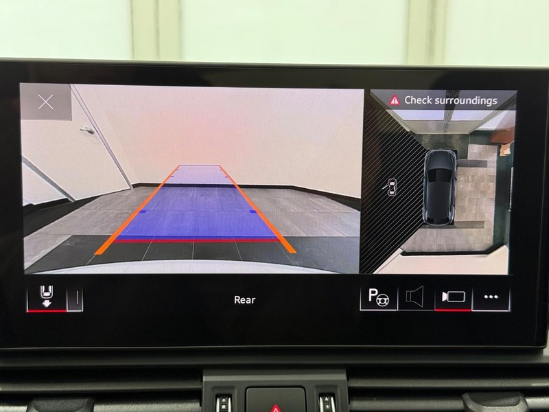 Audi Q5 Vehicle Image 18