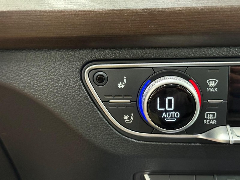 Audi Q5 Vehicle Image 19