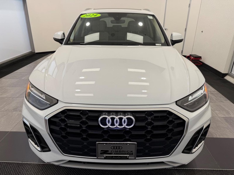 Audi Q5 Vehicle Image 7