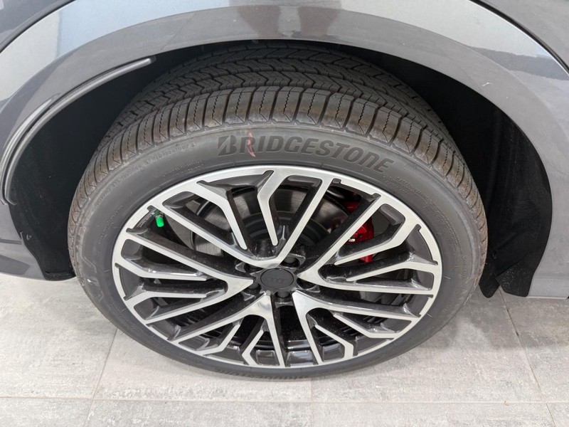 Audi SQ5 Sportback Vehicle Image 3