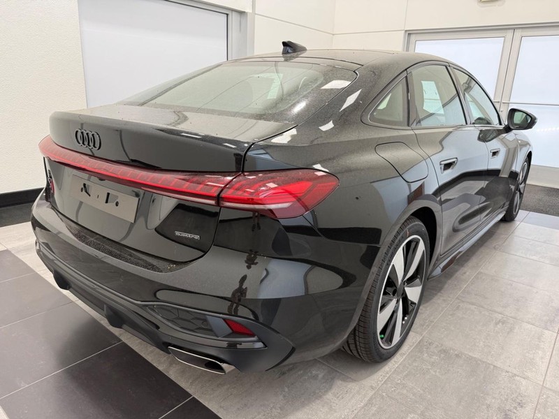 Audi A5 Vehicle Image 2