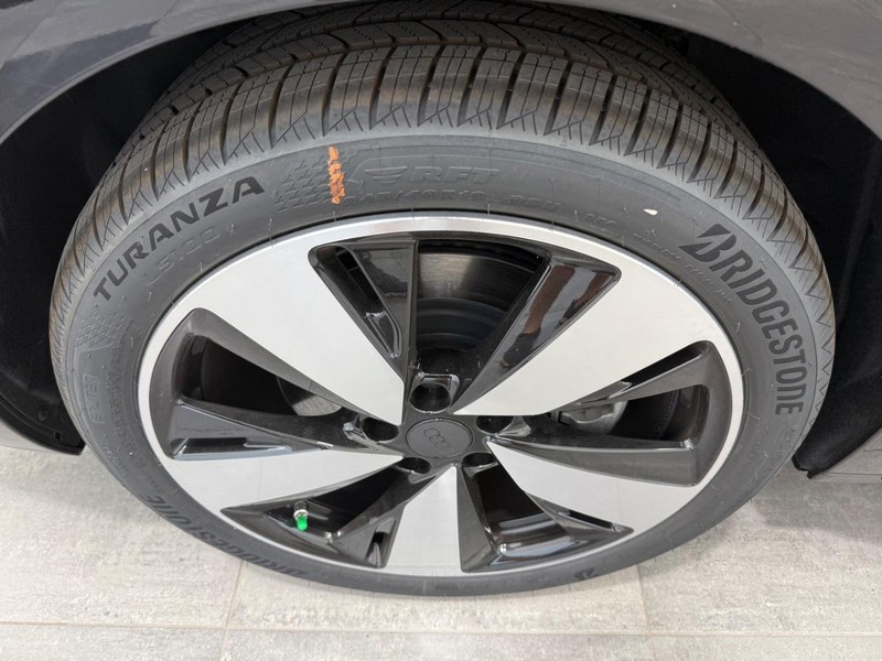 Audi A5 Vehicle Image 3