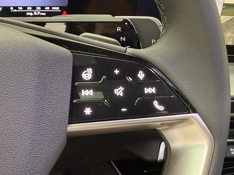 Audi Q3 Vehicle Image 11