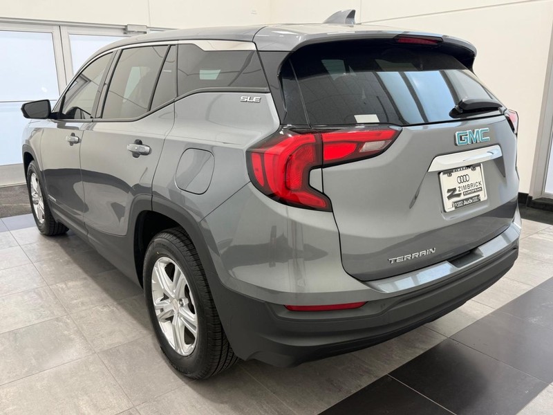 GMC Terrain Vehicle Image 4