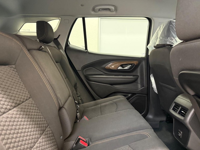GMC Terrain Vehicle Image 8
