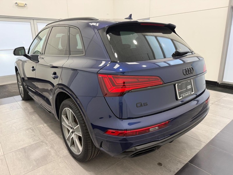 Audi Q5 Vehicle Image 4