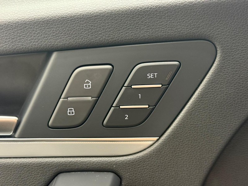 Audi Q5 Vehicle Image 14