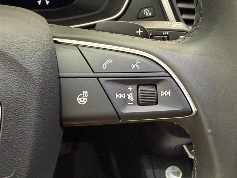 Audi Q5 Vehicle Image 16