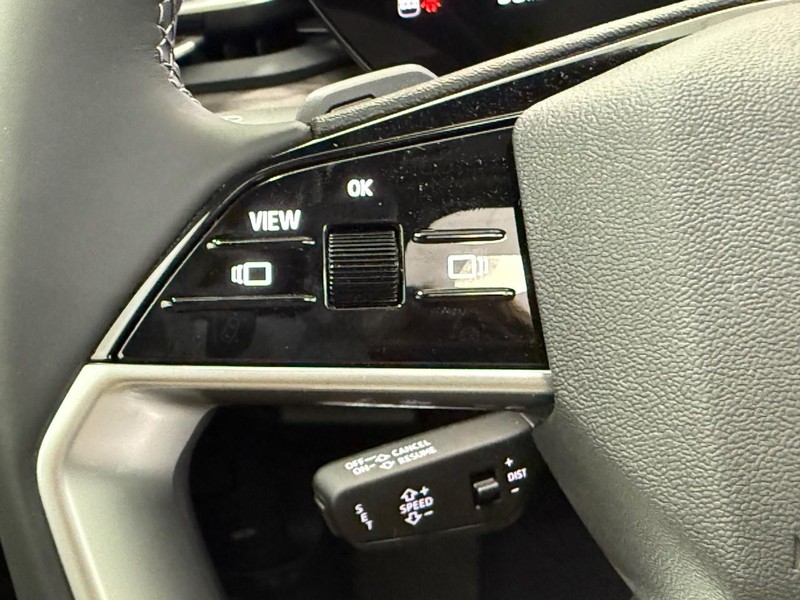 Audi Q5 Vehicle Image 11