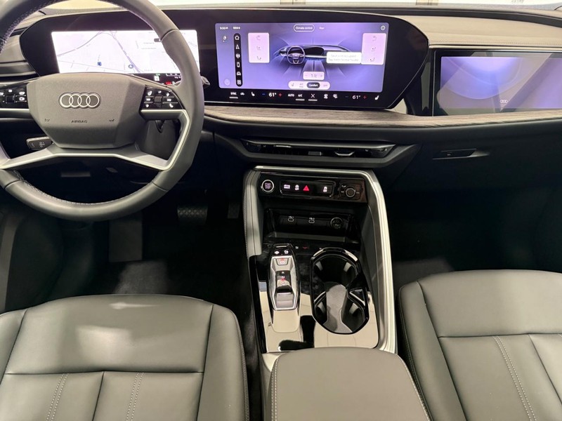 Audi Q5 Vehicle Image 5
