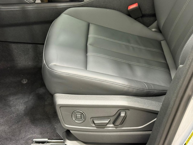 Audi Q5 Vehicle Image 15