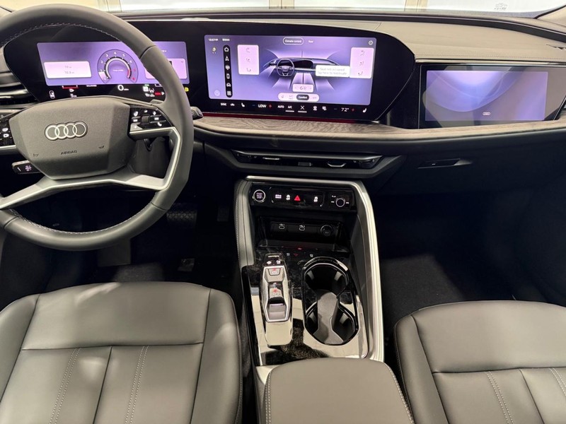 Audi Q5 Vehicle Image 5