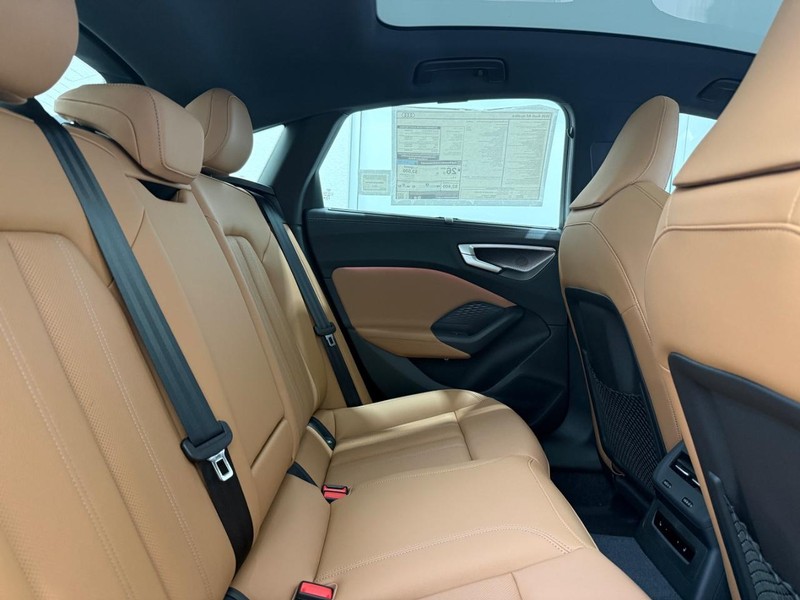 Audi A5 Vehicle Image 4