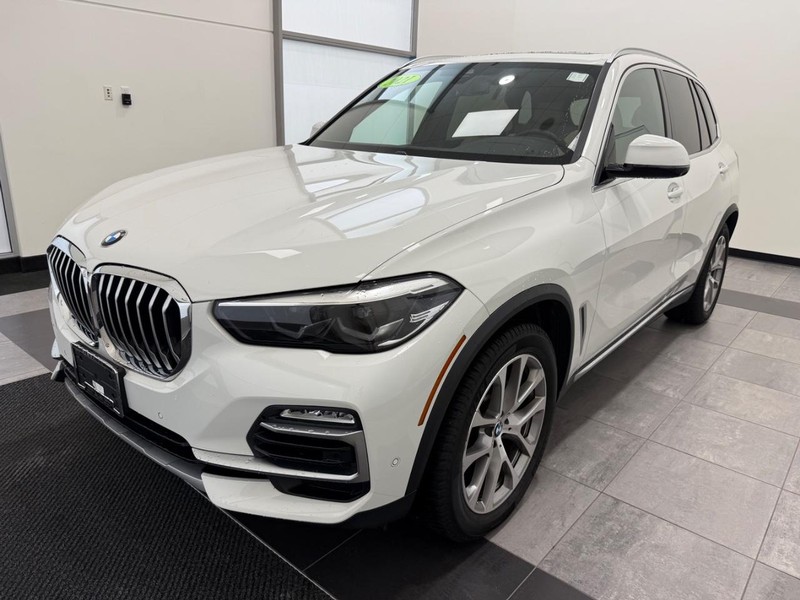 BMW X5 Vehicle Image 6