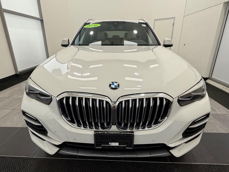 BMW X5 Vehicle Image 7