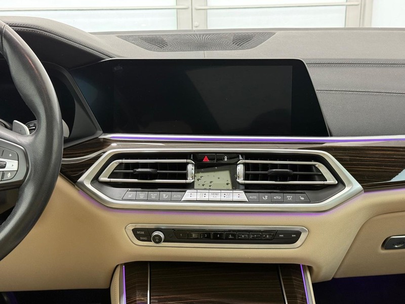 BMW X5 Vehicle Image 10