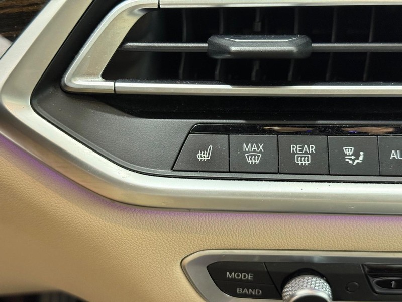 BMW X5 Vehicle Image 20