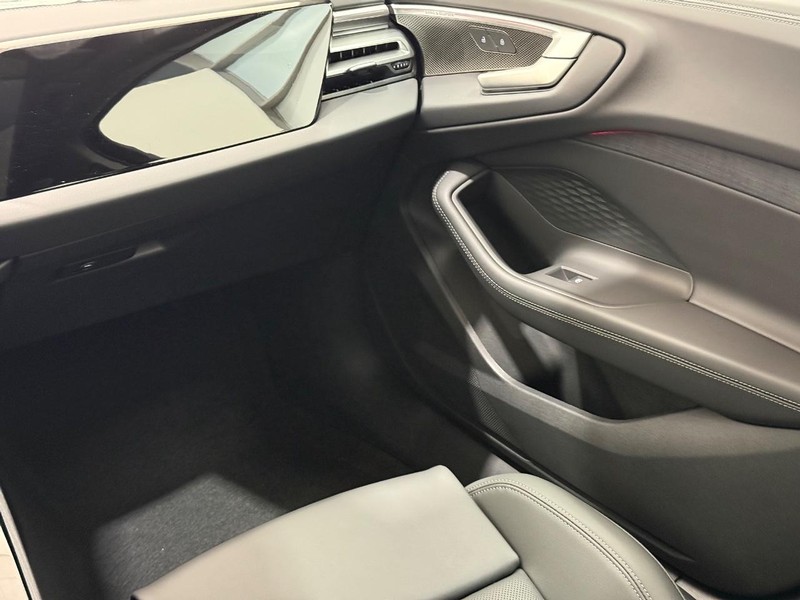 Audi A5 Vehicle Image 11