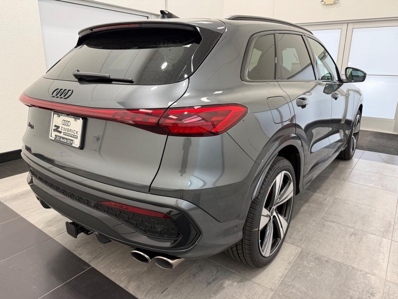 Audi SQ5 Vehicle Image 2