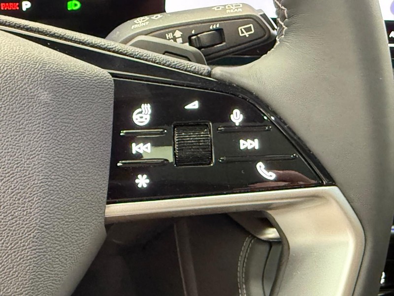 Audi Q5 Vehicle Image 11