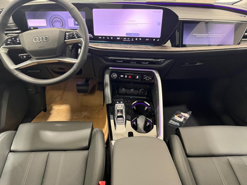Audi Q5 Vehicle Image 5