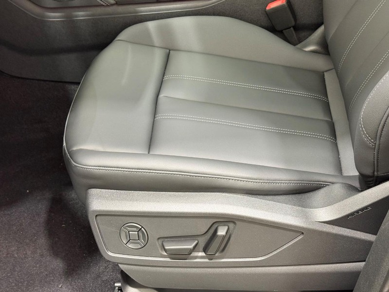 Audi Q5 Vehicle Image 15