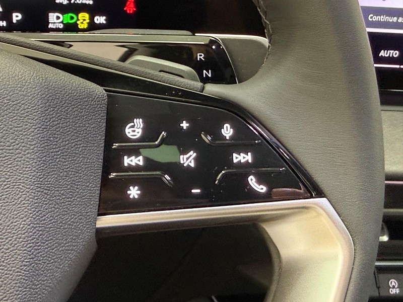 Audi Q3 Vehicle Image 10