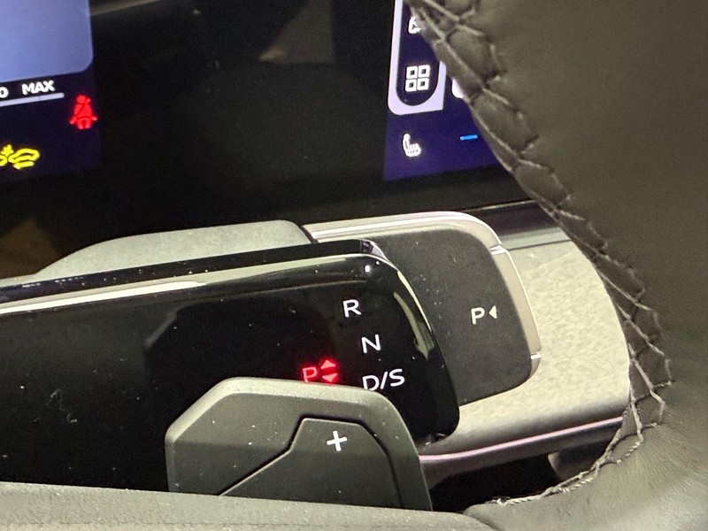 Audi Q3 Vehicle Image 11