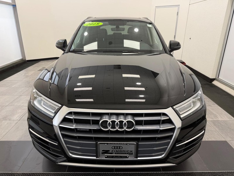 Audi Q5 Vehicle Image 7
