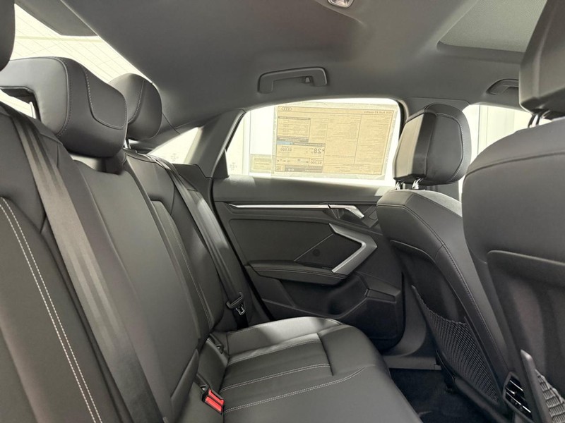 Audi A3 Vehicle Image 4