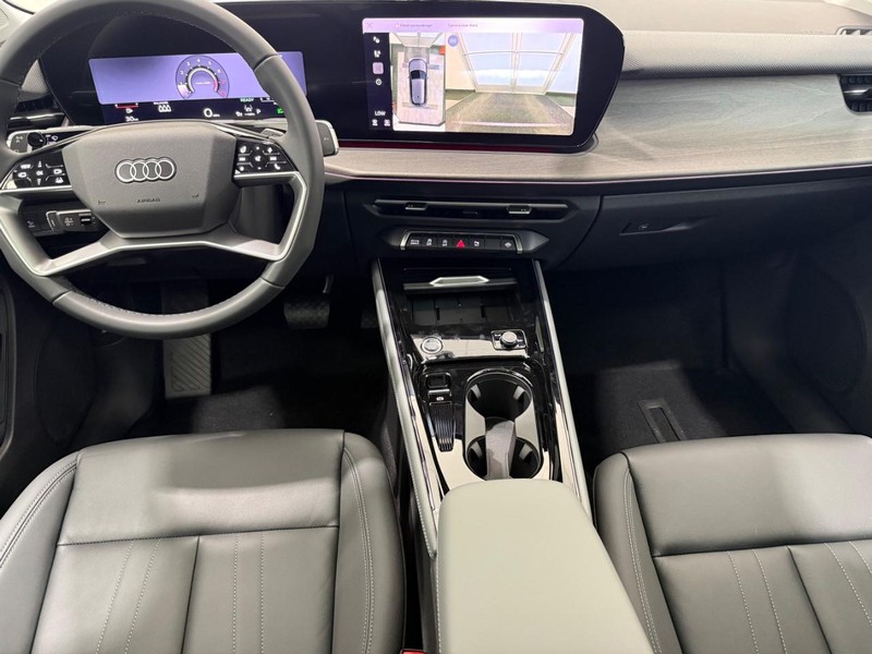 Audi Q3 Vehicle Image 5