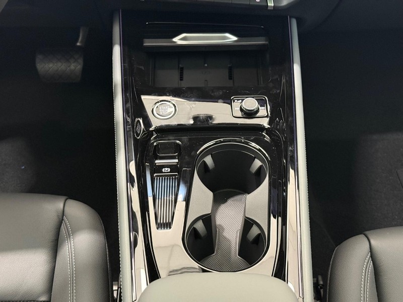 Audi Q3 Vehicle Image 7