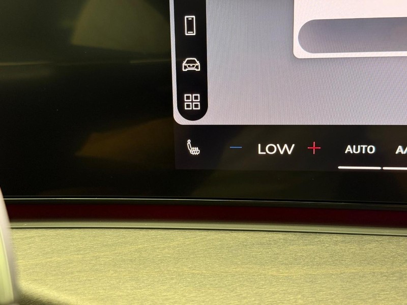 Audi Q3 Vehicle Image 14