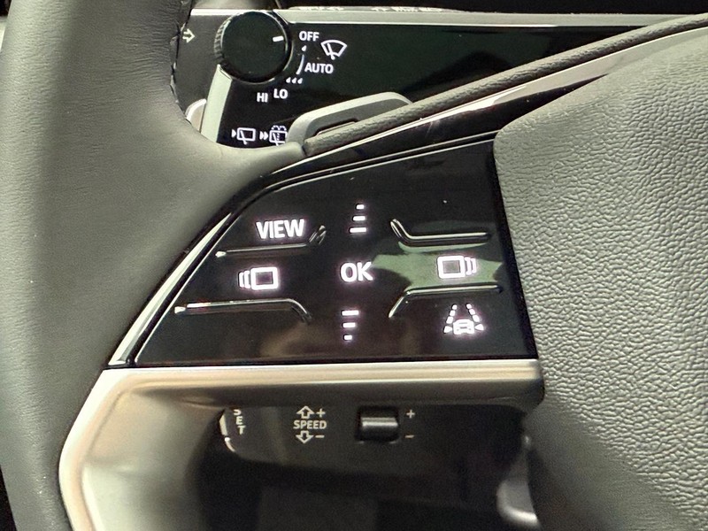 Audi Q3 Vehicle Image 10
