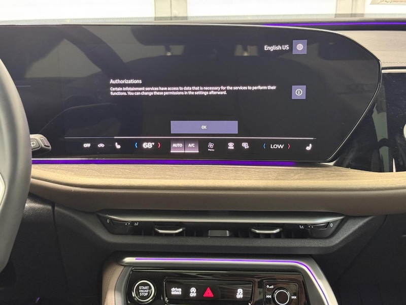 Audi Q5 Vehicle Full-screen Gallery Image 10