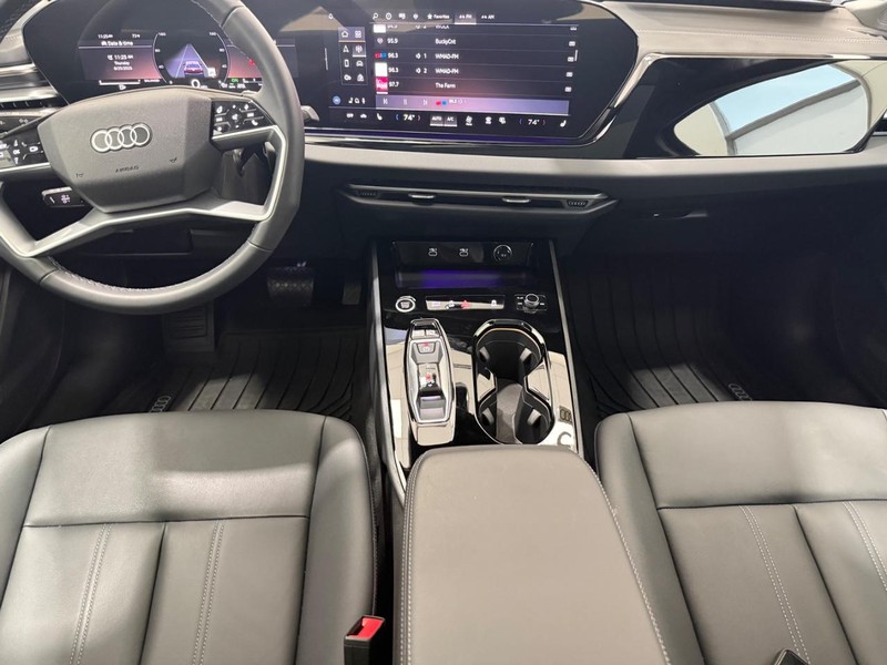 Audi A5 Vehicle Image 9