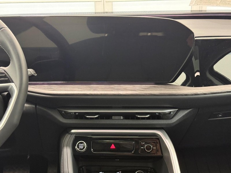 Audi Q5 Vehicle Full-screen Gallery Image 10