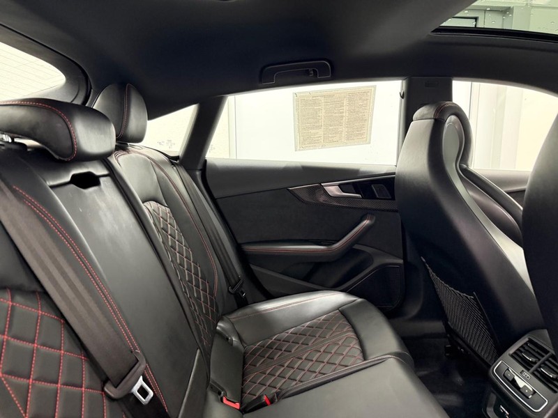Audi S5 Sportback Vehicle Image 8