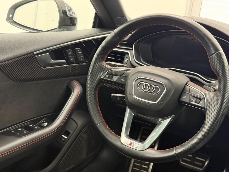 Audi S5 Sportback Vehicle Image 12