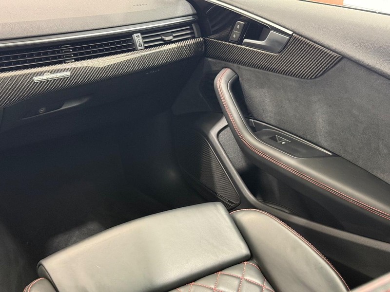 Audi S5 Sportback Vehicle Image 13
