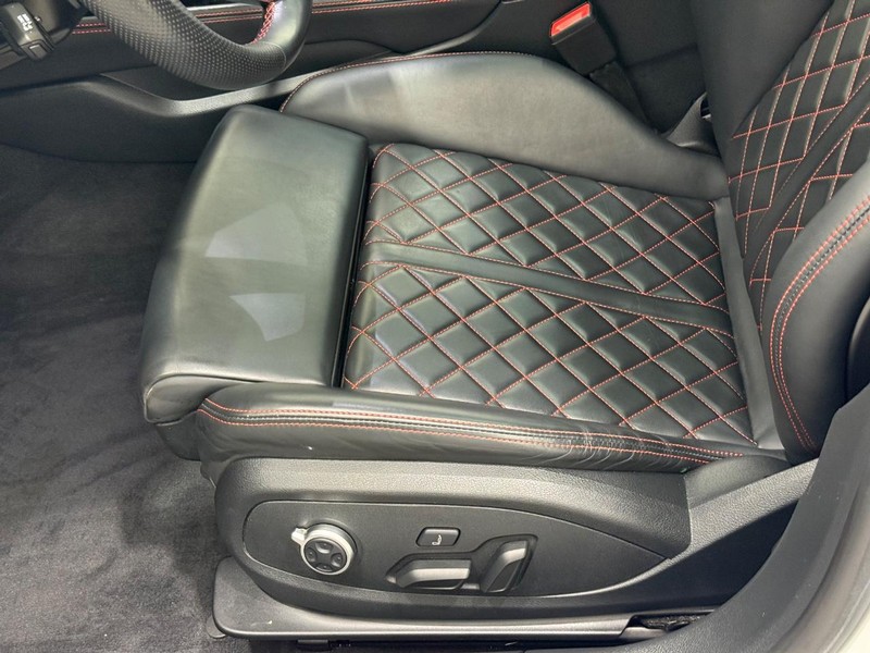 Audi S5 Sportback Vehicle Image 21